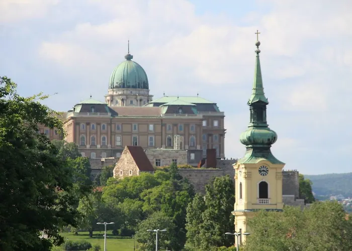 Christine Close To The Buda Castle Appartamento *